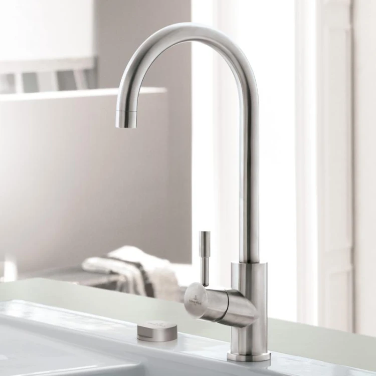 villeroy-boch-umbrella-single-lever-kitchen-mixer-tap-stainless-steel--vb-925300lc_2.jpg