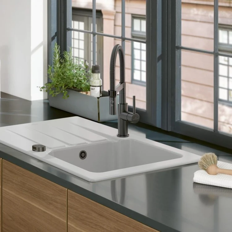 villeroy-boch-steel-expert-compact-bateria-zlewozmywakowa-sprężyna-czarny-matowy-vb-92730005.jpg