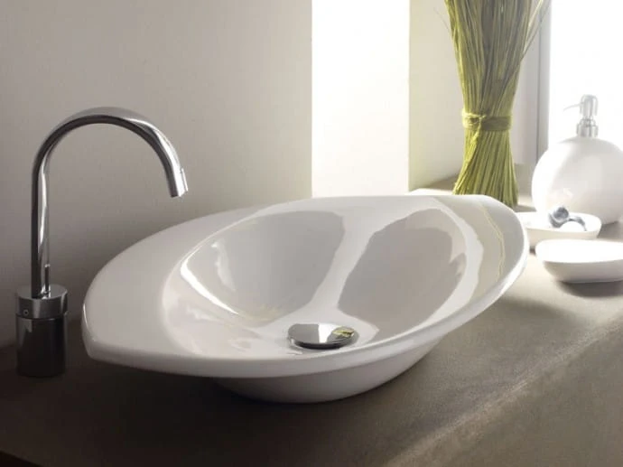 flora-bathco-umywalka-nablatowa-4021.jpg