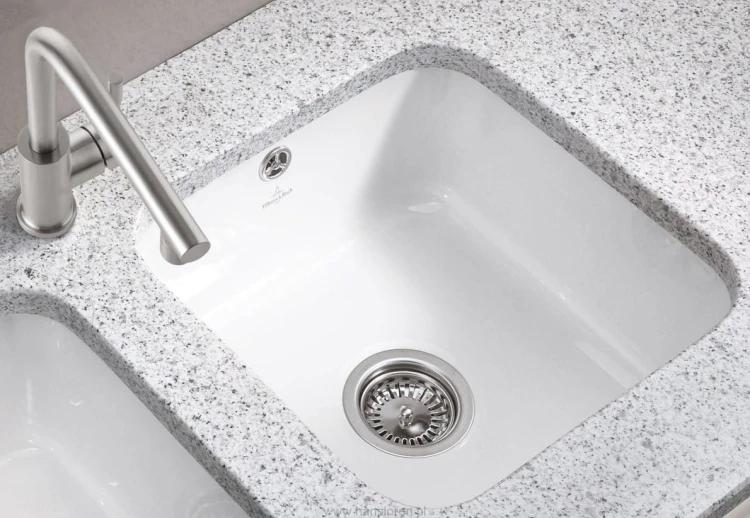 cisterna-50-villeroy-boch-zlew-podblatowy-snow-white-670301kg-b.jpg