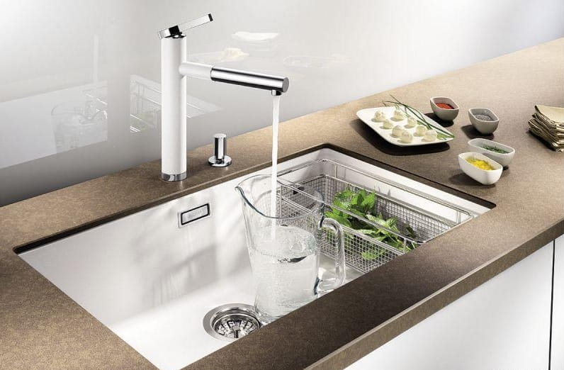Linee-S Blanco Silgranit bateria kuchenna wyciągana wylewką arańżacja