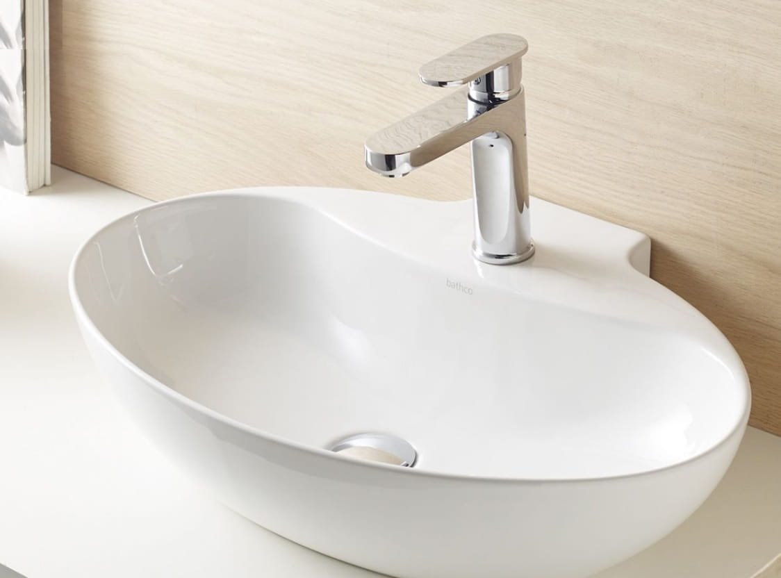 Malaga New Bathco umywalka nablatowa 598 x 408- 0034N